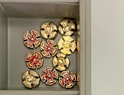 NUEVO Auténtico Dije Medallón Cruz Maltesa Bombero Original Origami Owl Foto 1 de 2