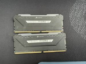 CORSAIR Vengeance RGB Pro 64GB (2x32GB) DDR4 SDRAM 3200MHz C18 Memory Kit -... - Zdjęcie 1 z 1