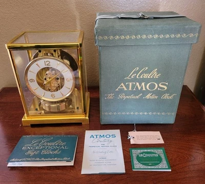 LeCoultre Swiss Atmos Perpetual Motion Clock 15 Jewel  #526-5 w/Box, Paperwork  - Image 1 of 4