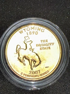 2007 p Uncirculated 24k Gold Plated Washington Quarter Wyoming State Quarter  - Image 1 of 4