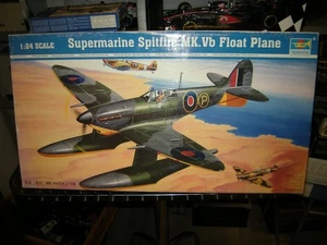 1:24 Trumpeter Supermarine Spitfire MK.Vb Float Plane in OVP - Picture 1 of 1