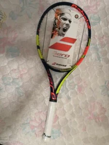 NUEVA raqueta de tenis Babolat Pure Aero FRENCH OPEN 100 cabezas NADAL 4 1/4 agarre 2017 - Imagen 1 de 2