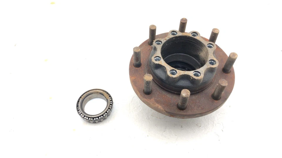 Buje trasero Ford F250 Super Duty 2011-2016 con rodamientos OEM BC3Z1109B Foto 1 de 4