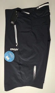 Oakley Shorts Herren schwarz Hydrolix Cycling Regular Fit Größe 38 - Bild 1 von 11