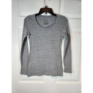 Juniors sz S 3 to 5 Gray Long Sleeved T Shirt by No Boundaries - Picture 1 of 3