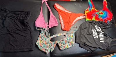 Lot Of 6 SWIM SUIT Tops &Bottoms Women's & Juniors Size XL - Image 1 of 4