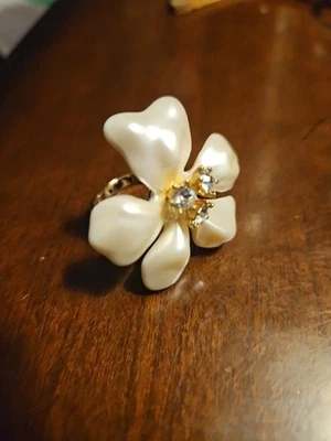 Anillo flor perla KJL - estrás - talla 7 chapado en oro Foto 1 de 4