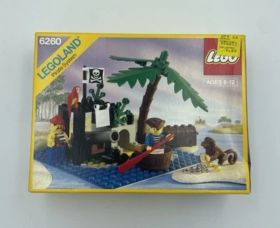 LEGO 6260 LEGOLAND Pirates I Shipwreck Island New and Sealed from 1989 - Image 1 of 4