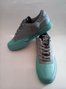 Nuevo en caja - Reebok Club C - Gris claro / Azul claro - Reino Unido talla 11 - PVP £170 - Imagen 1 de 8