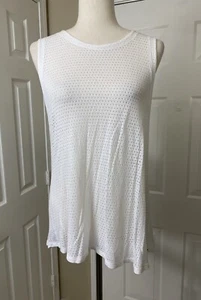 Calvin Klein Womens Active Top Size Medium White Sleeveless Eyelet Gym Shirt - Picture 1 of 5