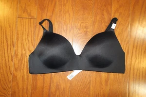 ❤️ 38B ❤️ VICTORIA'S SECRET PINK ❤️ PUSH UP BRA EVERYDAY SMOOTH ❤️ NO WIRE FREE - Picture 1 of 4