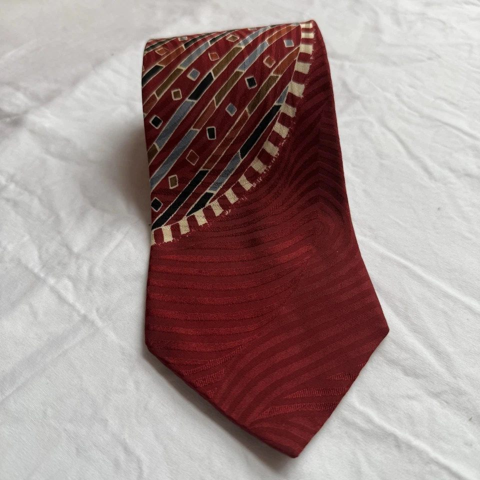 Corbata de cuello para hombre Moda Italiana vintage 100 % seda hecha a mano en Italia estampado rojo Foto 1 de 4
