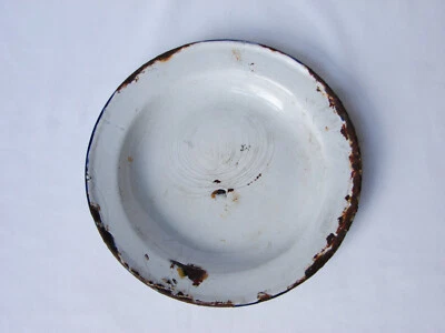 Antique 19th Century Enamelware Shallow Bowl McClary Mfg Canada - Image 1 of 4