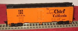 Athearn HO Scale Santa Fe "Super Chief" 40' Steel Door Box Car - Item #CCHO743 - Bild 1 von 7