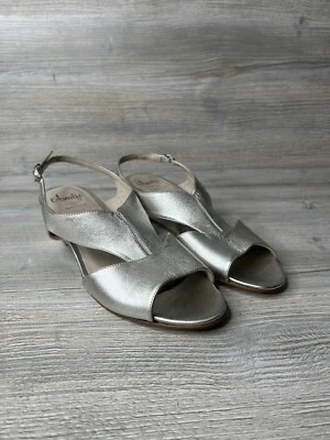 Amalfi by Rangoni Silver Leather Open Toe Wedge Heels Women's Size 9 - Image 1 of 4