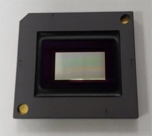 PUCE PROJECTEUR DMD 1910-6239E 1910-6032E 1910-6039E 1910-6037E 1910-6039E - Photo 1/3