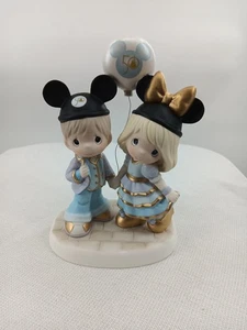 Disney Parks Precious Moments Jubiläum Paar Figur - Bild 1 von 8