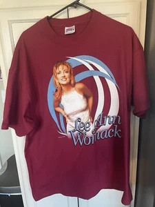 Lee Ann Womack - Red Shrt. Adul L (46-48). - Picture 1 of 6