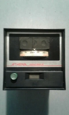 ATHENA MODEL 2000-L RANGE 0-800F 120/240 VOLT TEMPERTURE CONTROL - Image 1 of 4