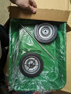 NOS Scale Models 2000s Green Oliver Pedal Tractor Plastic Trailer Wagon USA - Picture 1 of 5