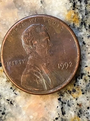 1992 Lincoln Memorial Cent DDR With 2 die cracks - Image 1 of 4