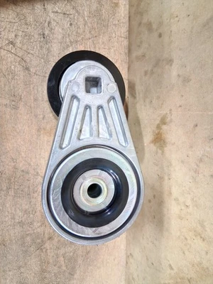 DETROIT DIESEL 60 SERIES BELT TENSIONER 23527565 new OEM - Image 1 of 4