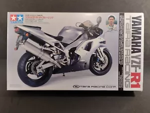 Tamiya Yamaha YZF R1 Taira Racing - Bike scale 1/12 - Foto 1 di 3