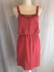 Abito Tibi seta chiffon orlo all'uncinetto blusa rosso corallo taglia 2 - Foto 1 di 8