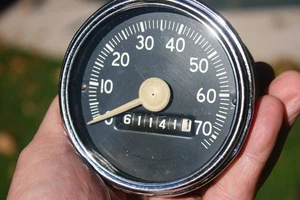 57 1957 KS King-Seeley Vintage 70 MPH 3 3/8" Truck Speedometer - Picture 1 of 12