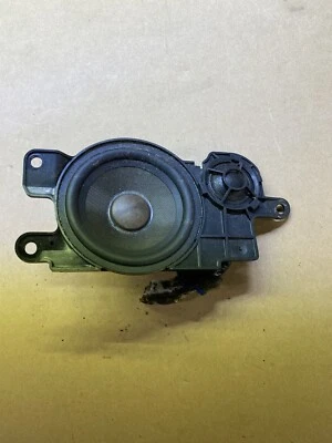 ✅⭐️ 2004-2007 VOLVO S40 V50 CENTER DASH SPEAKER ASSEMBLY 30679021 - Image 1 of 4