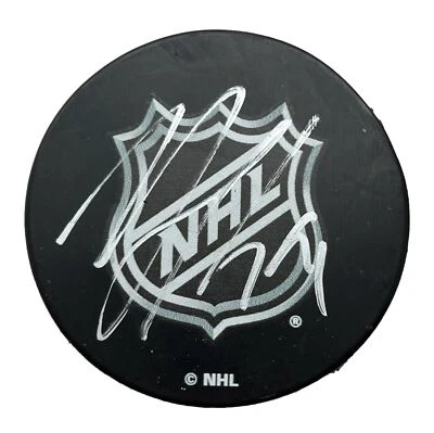 Disco con logotipo de la NHL autografiado firmado por Nazem Kadri Colorado Avalanche Calgary Flames Foto 1 de 2