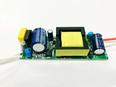 Driver LED 8-12W 36W Trasformatore interruttore di alimentazione 220V 12V 24V 5V - Immagine 1 di 4