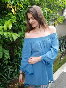 Mini vestido de algodón abierto hombro manga campana pompón - Imagen 1 de 6