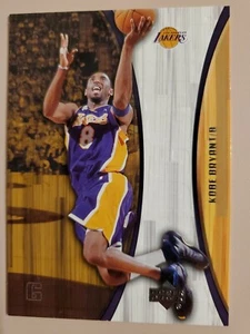 KOBE BRYANT LAKERS HARDCOURT HARDCOURT BASKETBALL CARD - Picture 1 of 2