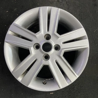 "Llanta Chevrolet Spark 15"" 2013-2015 15x6 original de fábrica 95954820 5556" Foto 1 de 4