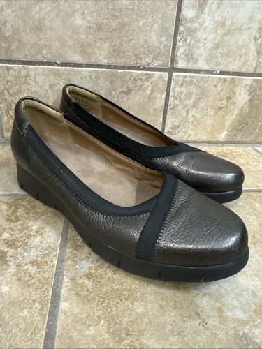 Ballerine Clarks Daelyn Hill in pelle bronzo con zeppa da donna taglia 8 WS 1