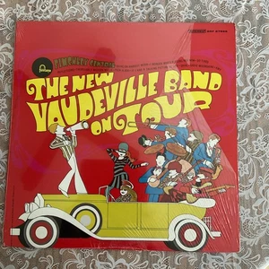 LP THE NEW VAUDEVILLE BAND ON TOUR cond VG+ - VG - Picture 1 of 2