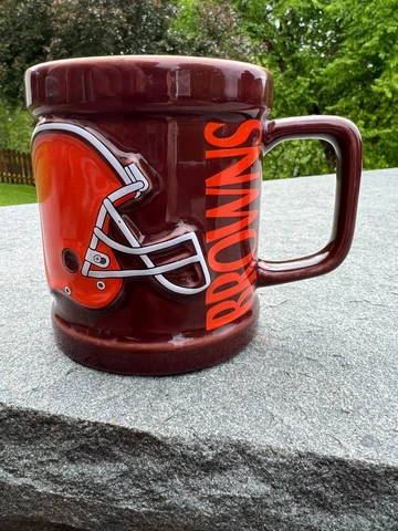 Vintage Cleveland Browns 1999 NFL 3D Sculpted Helmet Ceramic Coffee Mug Cover