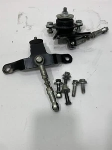 2005 Harley-Davidson FLHRSI Road King Engine Motor Mounts - Picture 1 of 3
