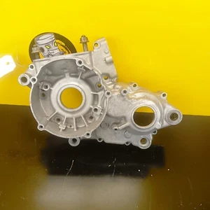 CARTER MOTEUR GAUCHE KAWASAKI 125 KX 1990 - Picture 1 of 13