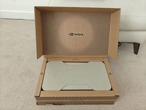 Nvidia RTX 5090 Founders Edition Brand New - Picture 1 of 3