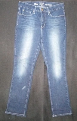 Signature Gold Levi's Jeans Women’s 12 Shor Blue Totally Shaping Pull On Bootcut - Image 1 of 4