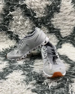 Zapatos deportivos para correr On Cloud blancos glaciar para mujer talla 7 - Imagen 1 de 14