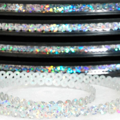 CARRETES DE CADENA DE LENTEJUELAS HOT FIX - CARRETES DE 80 YARDAS - 4 MM DE ANCHO - 9 COLORES DISPONIBLES Foto 1 de 2