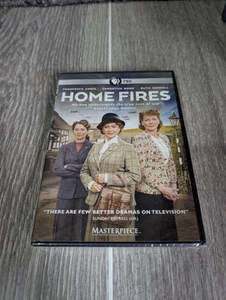 Masterpiece: Home Fires (DVD, 2015, 2-Disc Set, U.K. Edition) PBS BRAND NEW - Foto 1 di 3