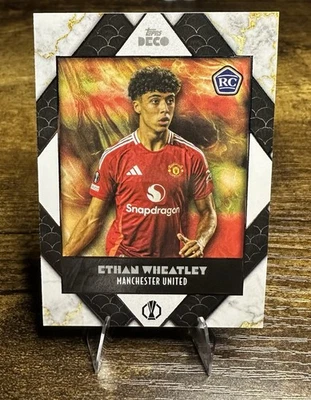 Ethan Wheatley RC Manchester United Prodigy 2024/25 Topps Deco UCC  Foto 1 de 2