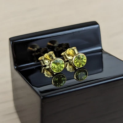 Ohrstecker -echt Gold- mit echtem Peridot, einfach wunderschön | Schmuckstyck - Bild 1 von 4