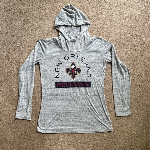 New Orleans Pelicans Sweatshirt Women's Small Gray Pullover Activwear Lightweigh Cover