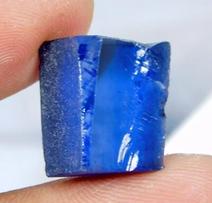 Natural Alexandrite Color Change 22.95 Ct Earth Mined Rough Uncut Loose Gemstone - Picture 1 of 7