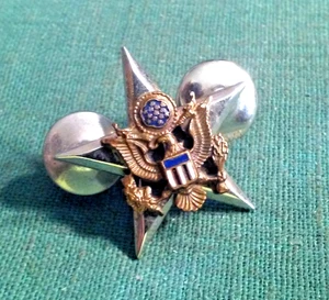 Original Segunda Guerra Mundial General Personal Insignia Copo de Nieve Espalda con Doble Campana Cierres en Forma de - Imagen 1 de 3